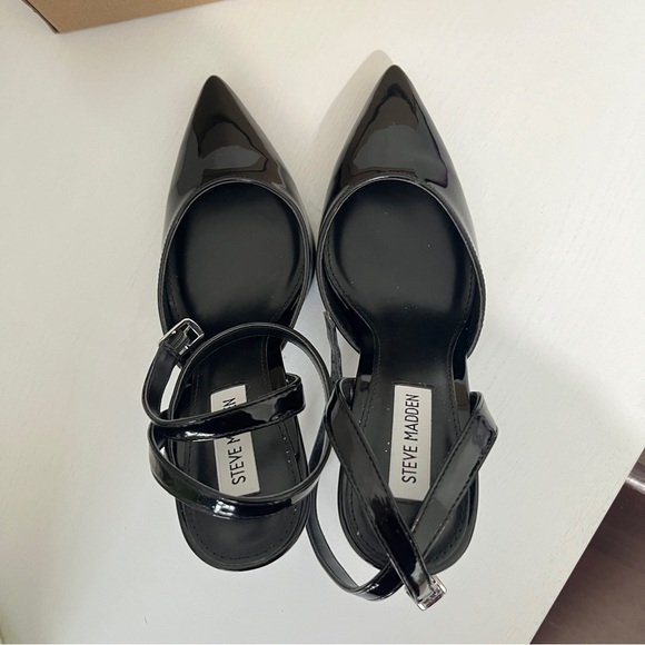 Steve Madden Black Patent Pointed Toe Heels - Picture 6 of 11